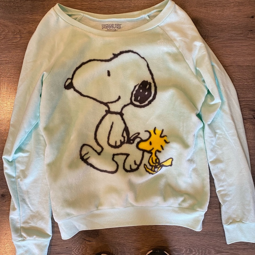 Snoopy sweatshirt